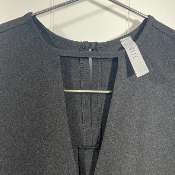 Jolie Black womans flowy light weight blouse size Medium - Picture 3 of 3